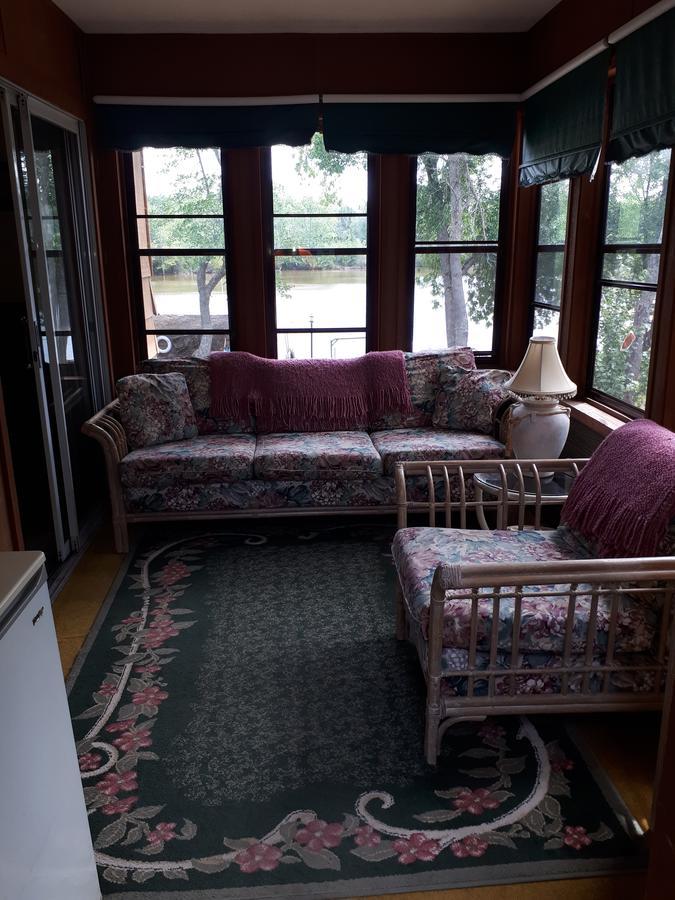 Chalkley'S Sandy Bay Cottage Resort Nipissing Beach エクステリア 写真