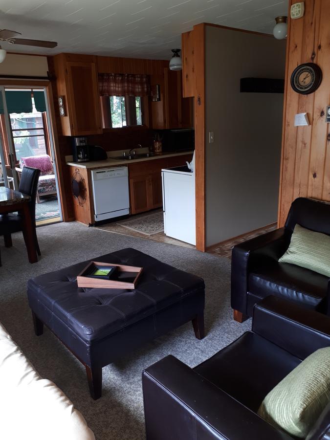 Chalkley'S Sandy Bay Cottage Resort Nipissing Beach エクステリア 写真